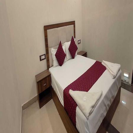 Hotel Blue Sky Residency 뭄바이 외부 사진