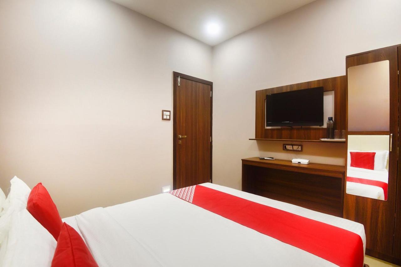 Hotel Blue Sky Residency 뭄바이 외부 사진