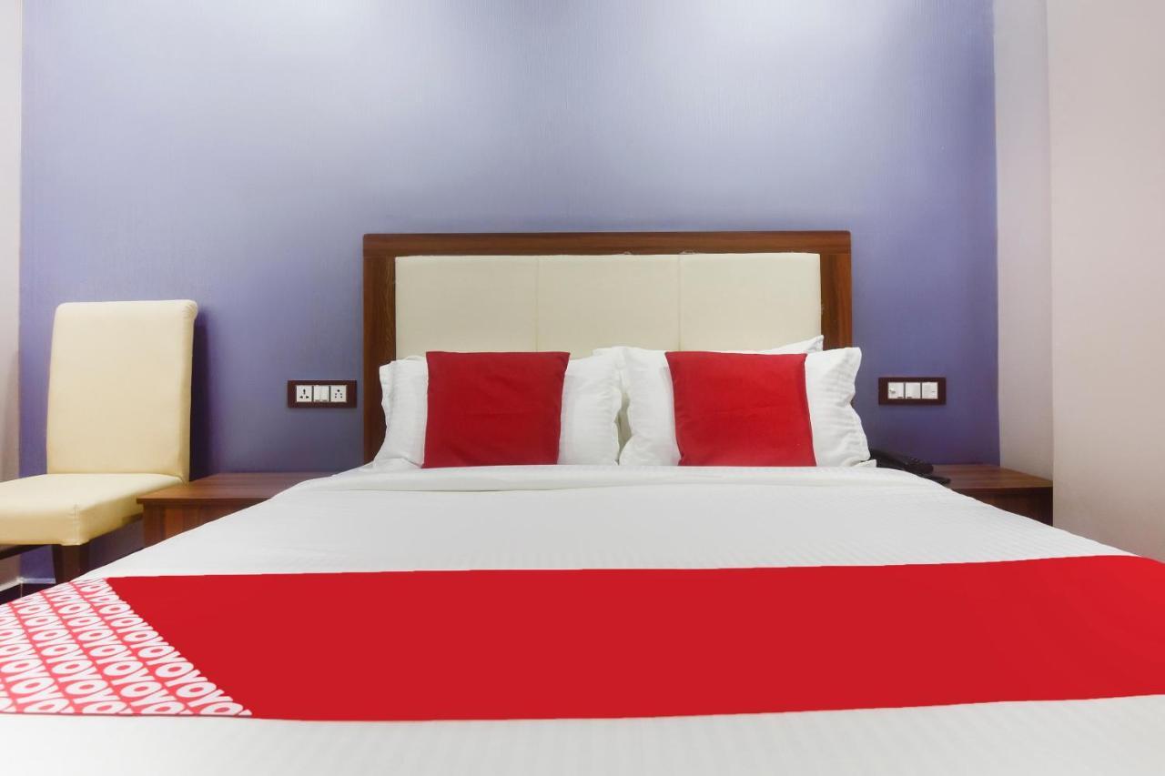 Hotel Blue Sky Residency 뭄바이 외부 사진