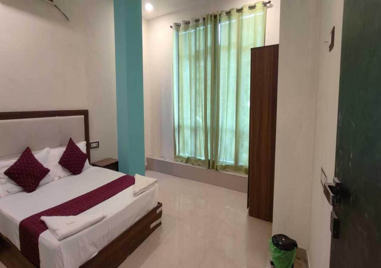 Hotel Blue Sky Residency 뭄바이 외부 사진