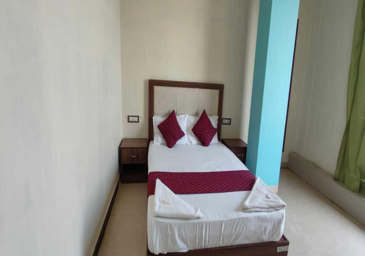 Hotel Blue Sky Residency 뭄바이 외부 사진