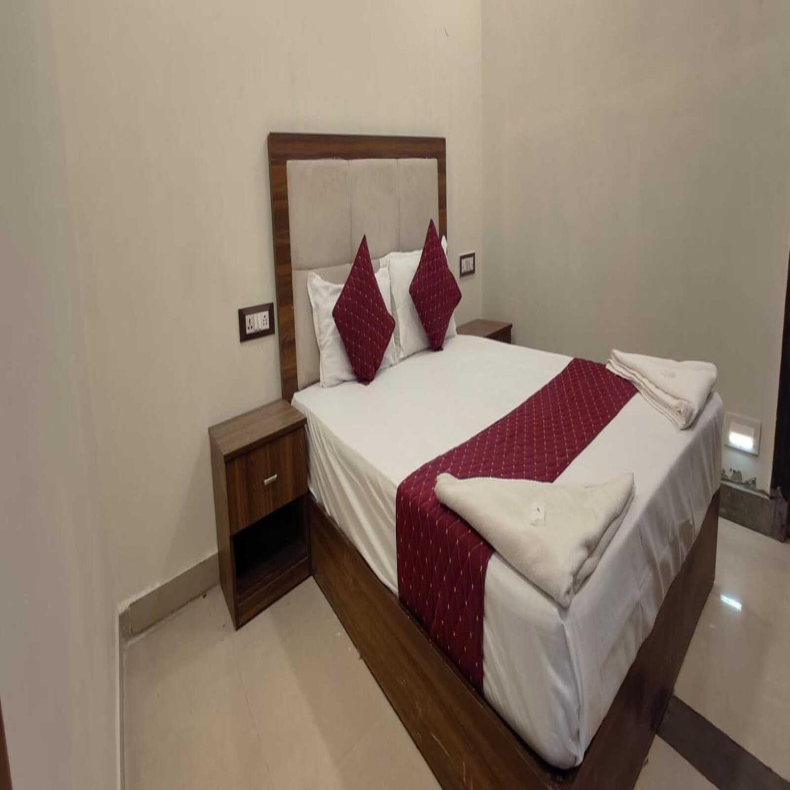 Hotel Blue Sky Residency 뭄바이 외부 사진